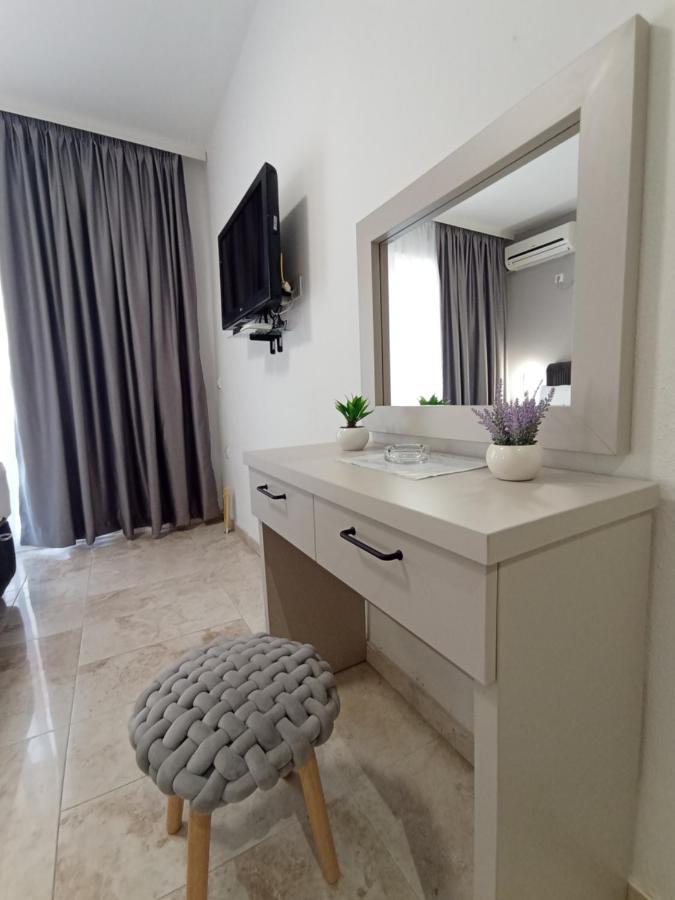 Md Apartments Улцин Екстериор снимка
