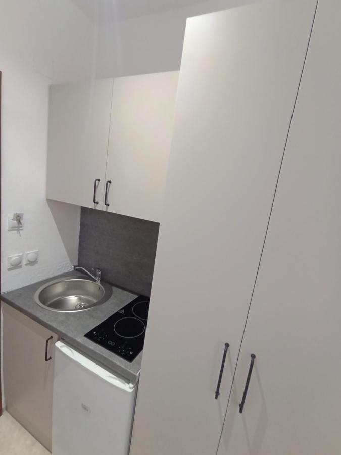 Md Apartments Улцин Екстериор снимка