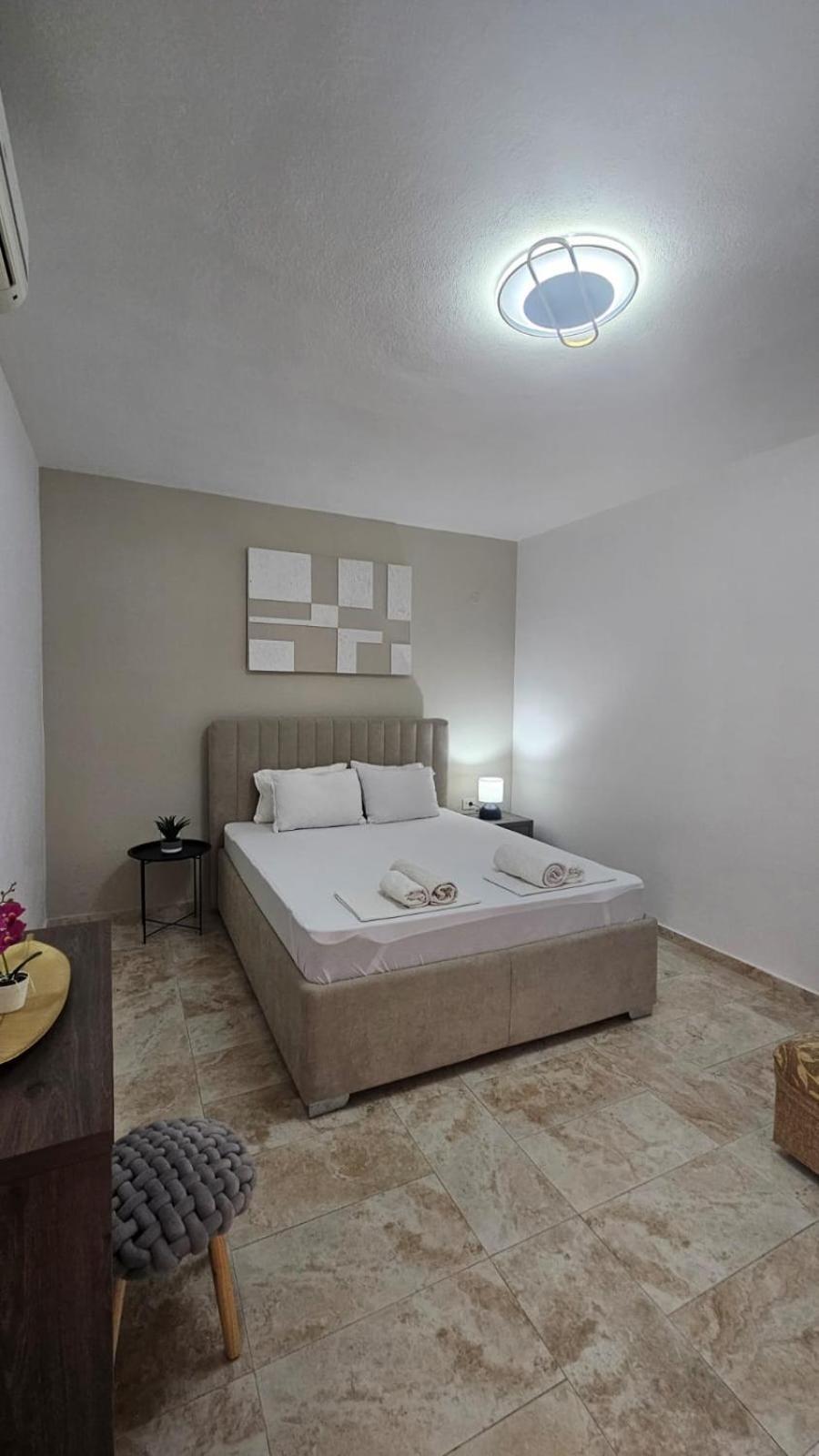 Md Apartments Улцин Екстериор снимка
