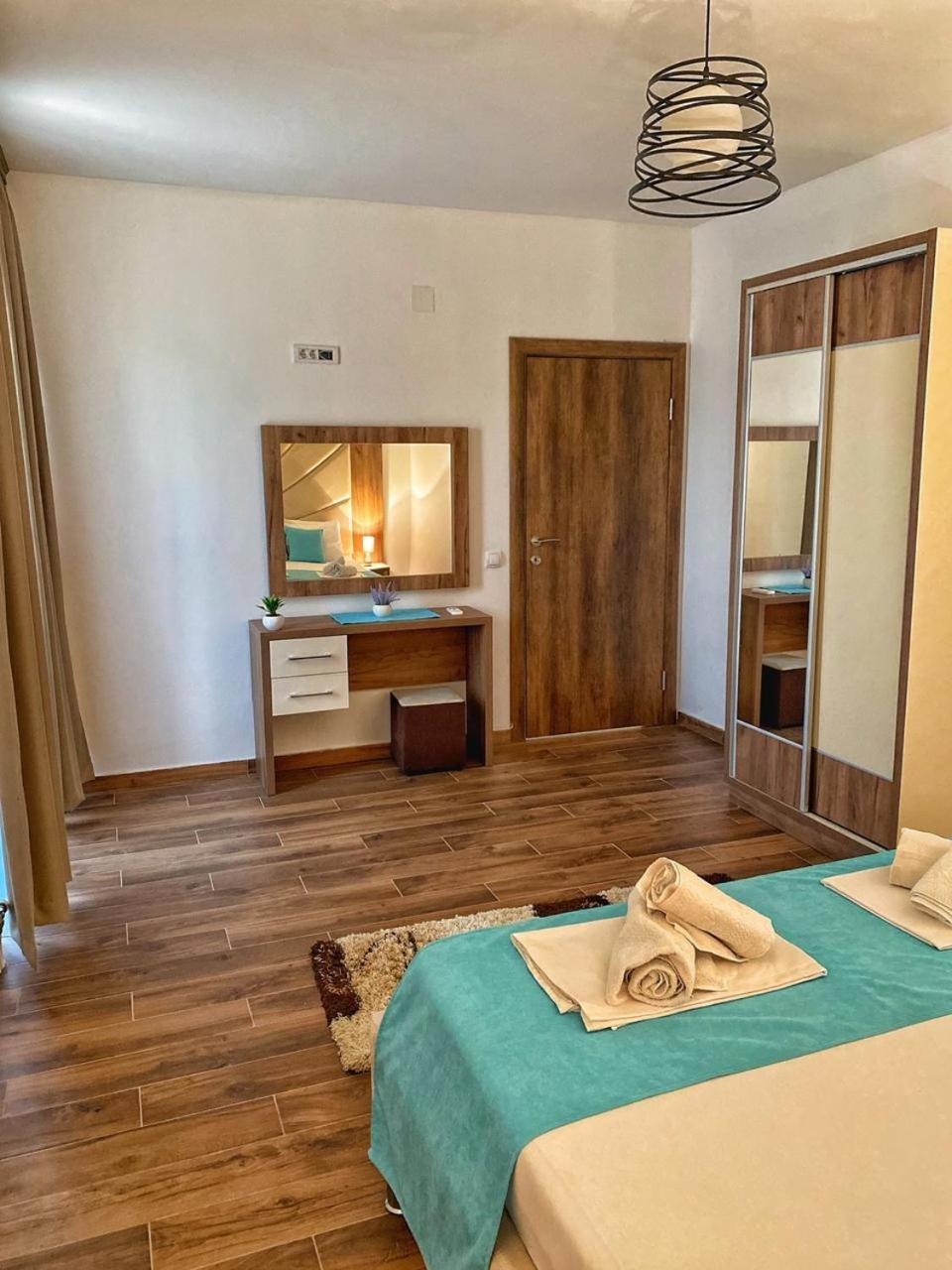 Md Apartments Улцин Стая снимка