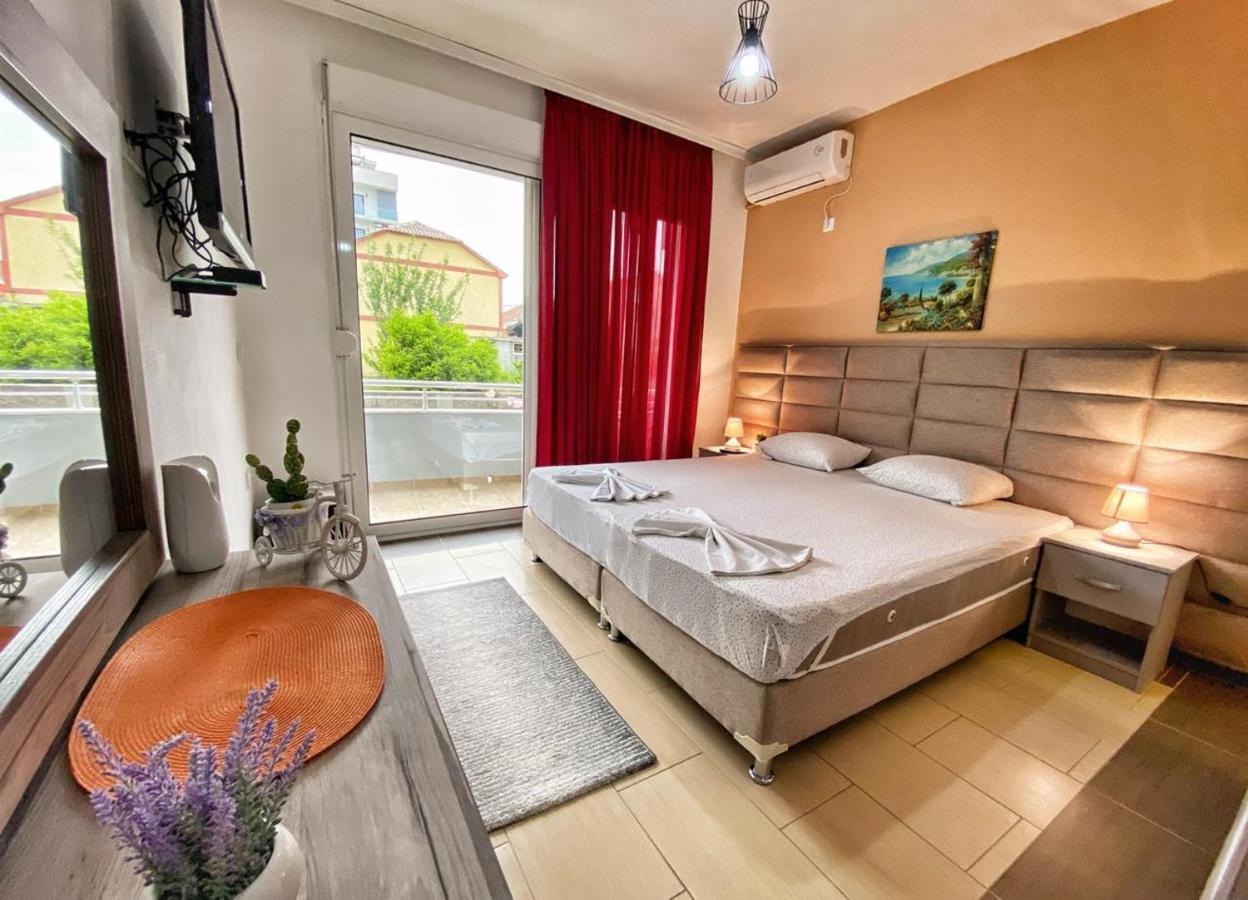 Md Apartments Улцин Екстериор снимка