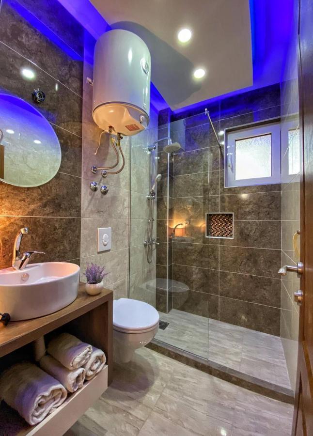 Md Apartments Улцин Екстериор снимка