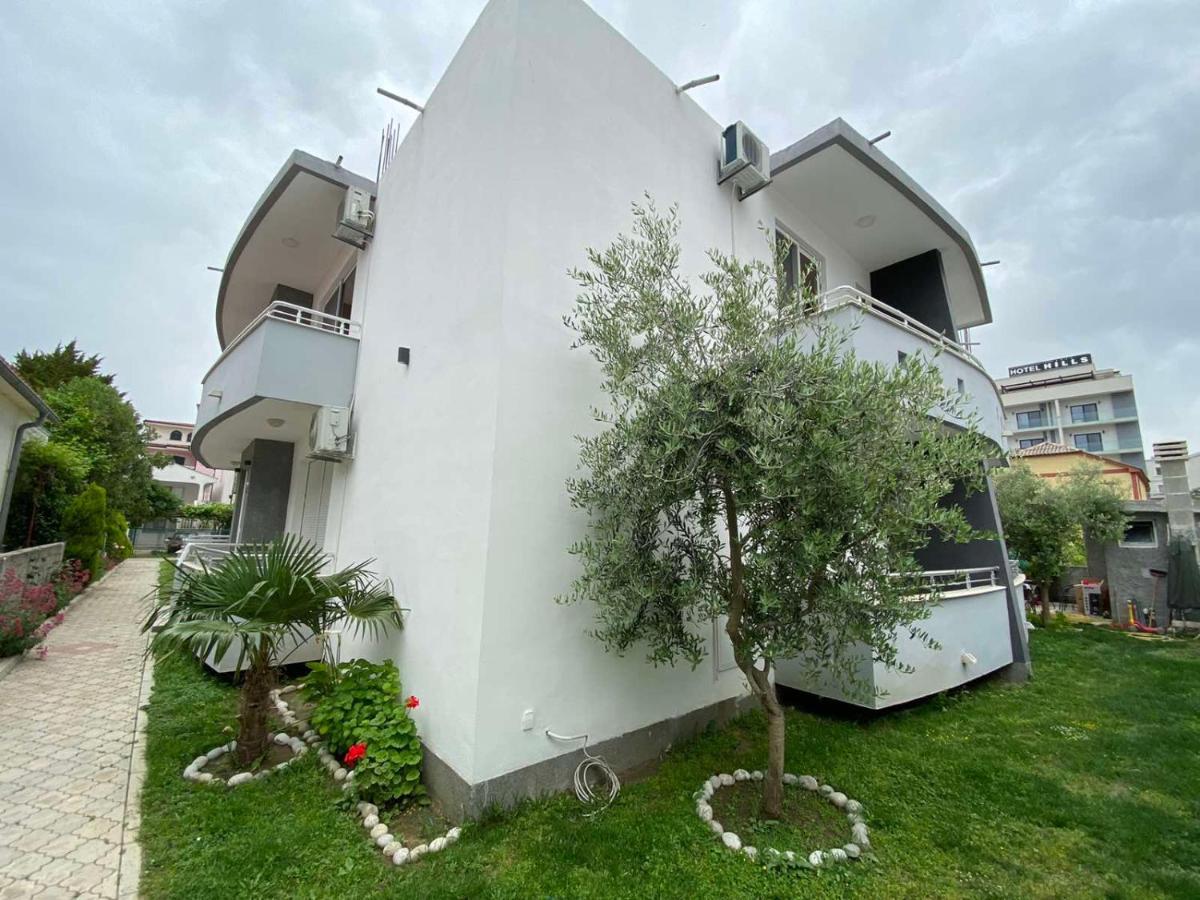 Md Apartments Улцин Екстериор снимка